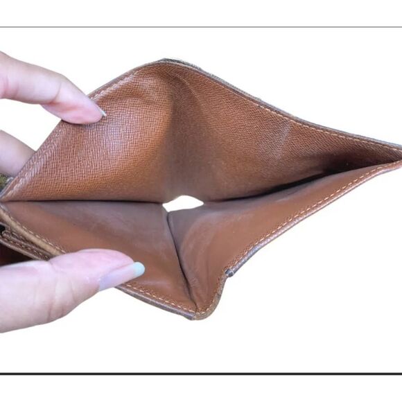 LOUIS VUITTON Monogram Canvas Leather Etui Papiers Trifold Wallet. SP1011. - Picture 6 of 11